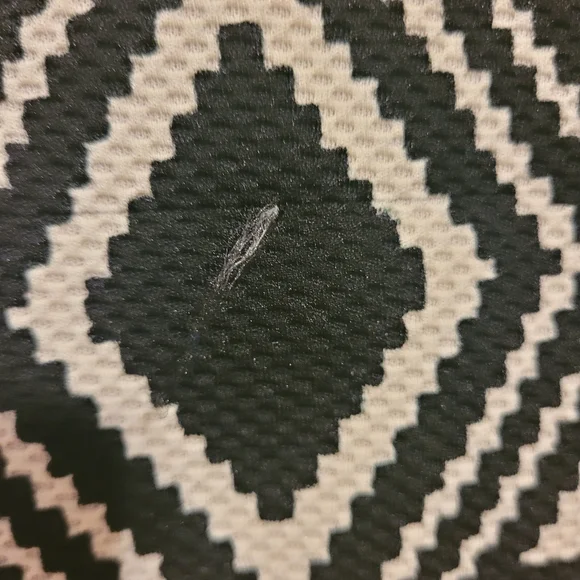 Supré Geometric Pencil Skirt - Picture 2 of 4